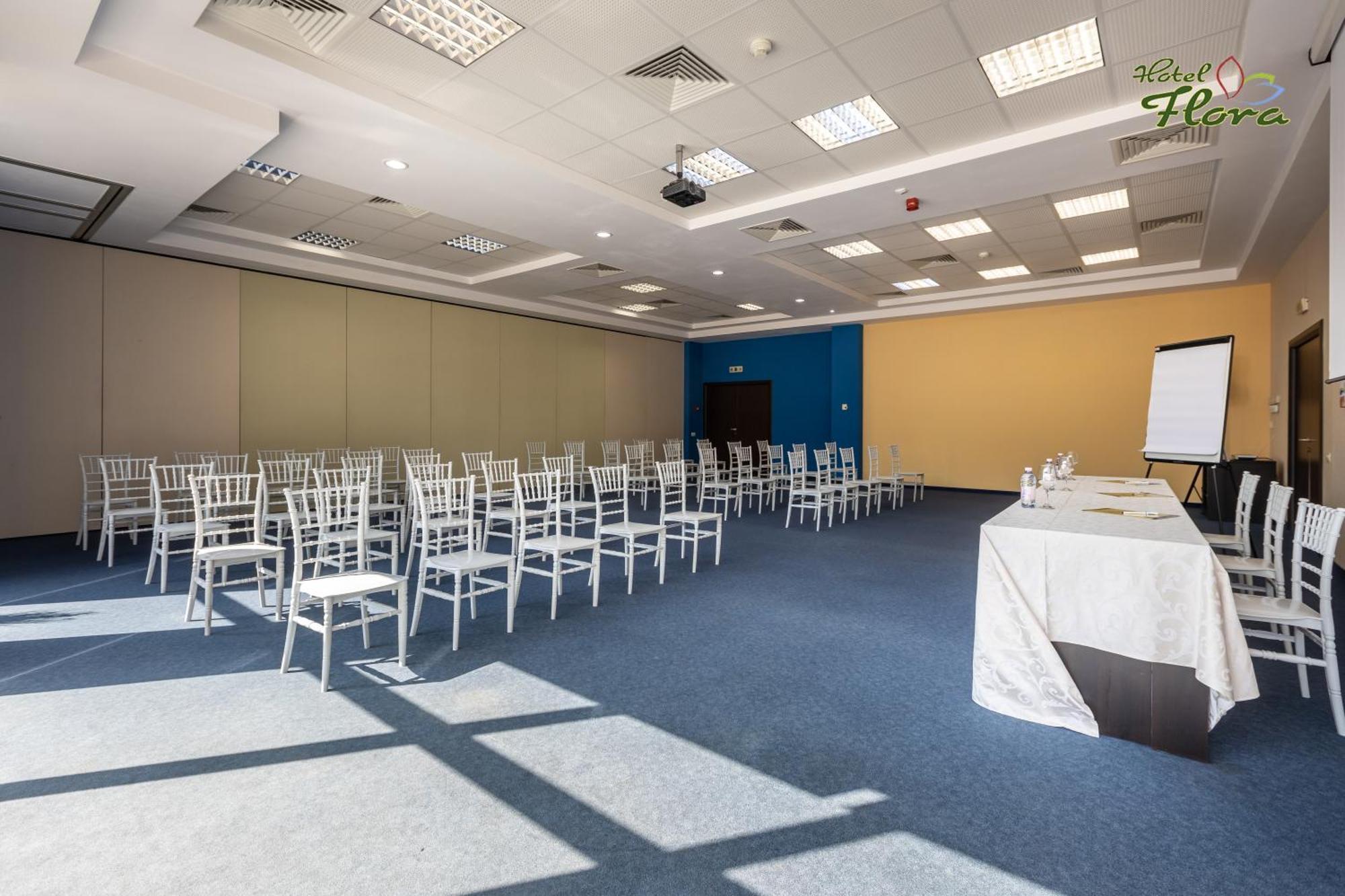 Hotel Flora Mamaia Εξωτερικό φωτογραφία