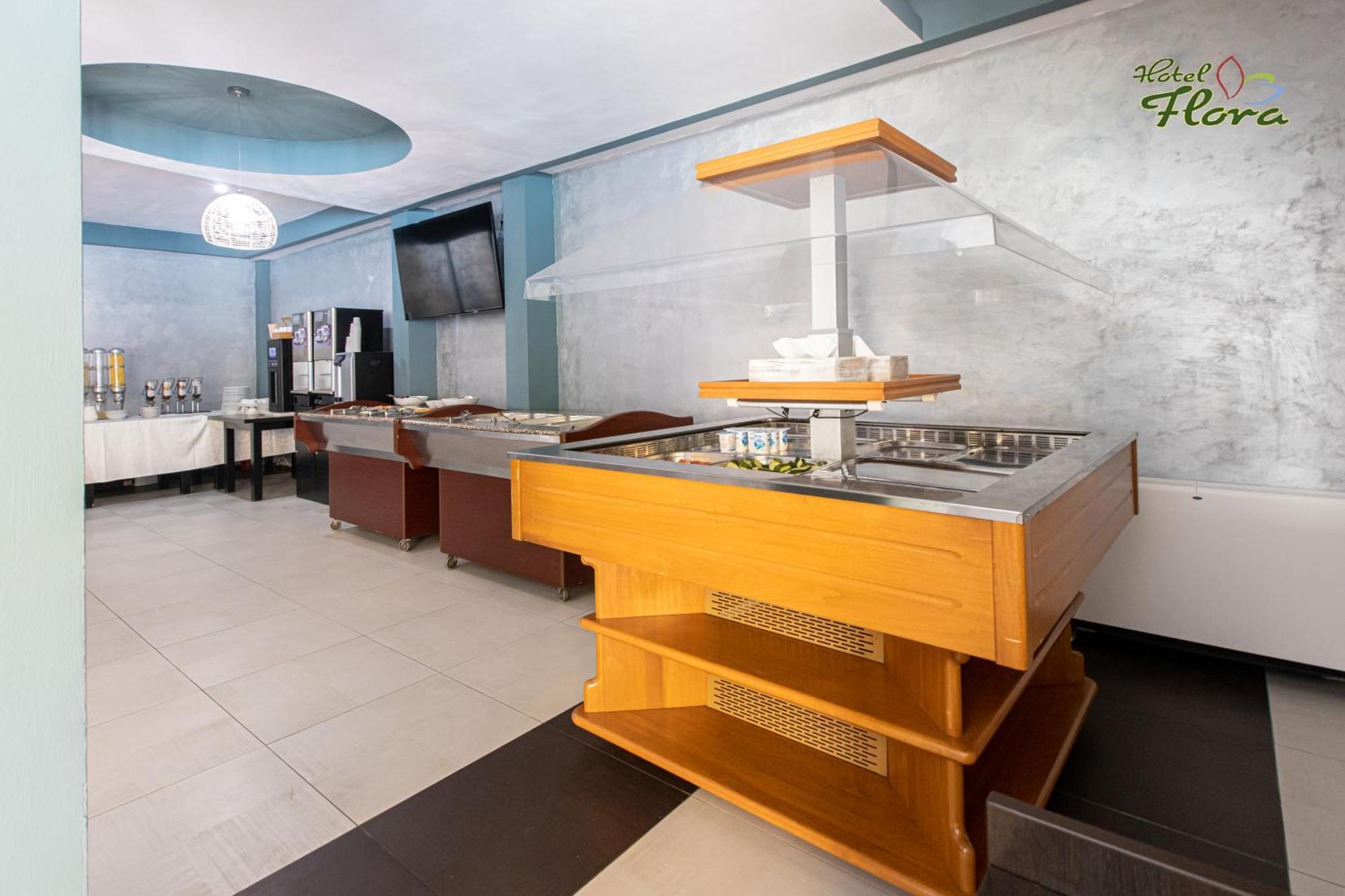 Hotel Flora Mamaia Εξωτερικό φωτογραφία