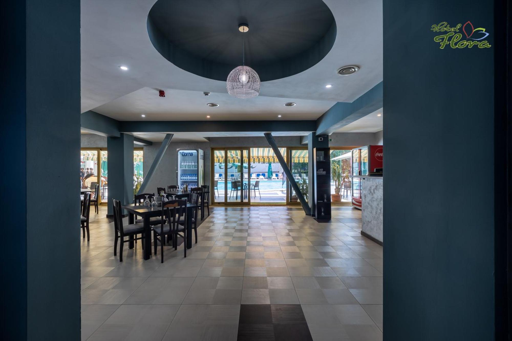 Hotel Flora Mamaia Εξωτερικό φωτογραφία