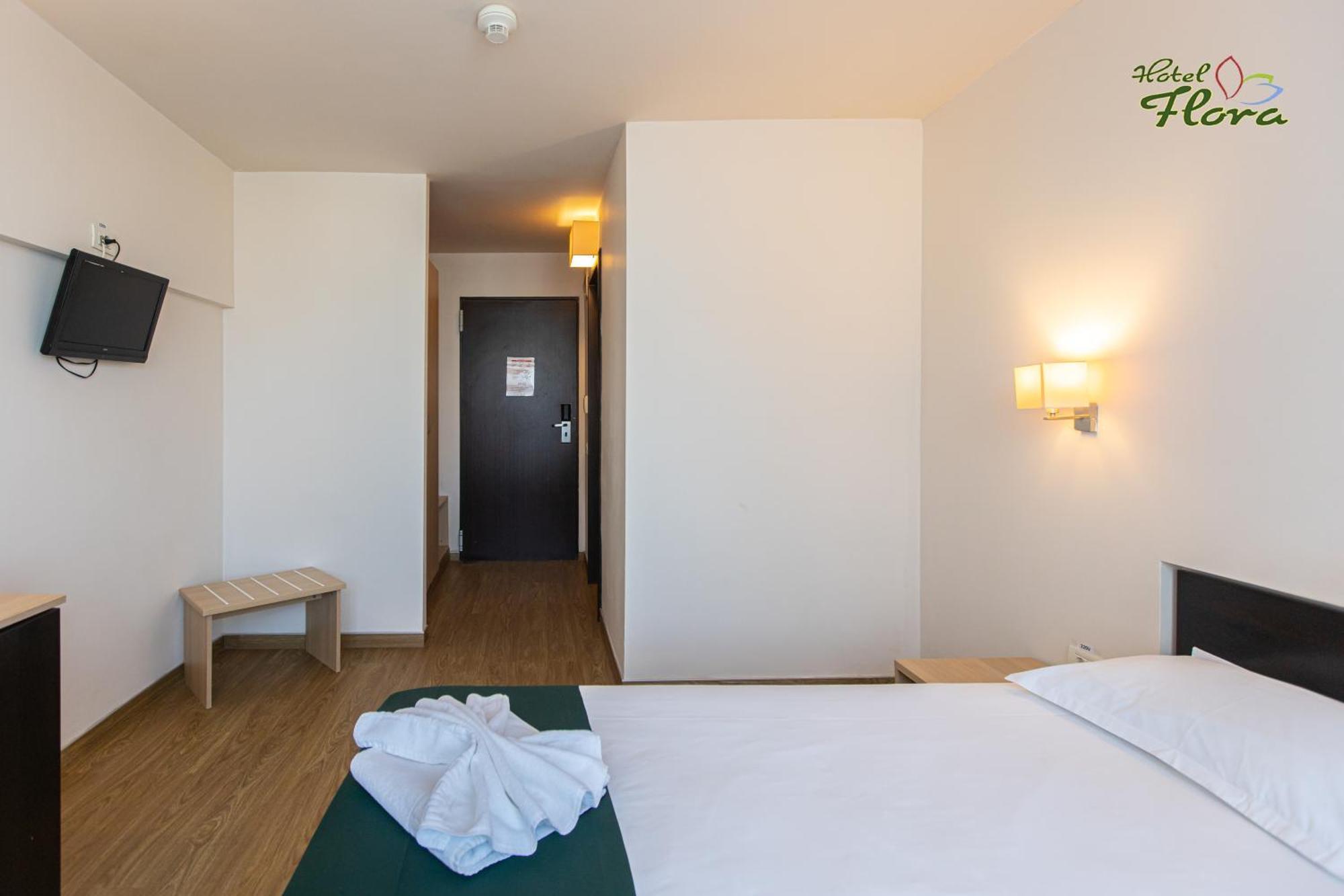 Hotel Flora Mamaia Εξωτερικό φωτογραφία