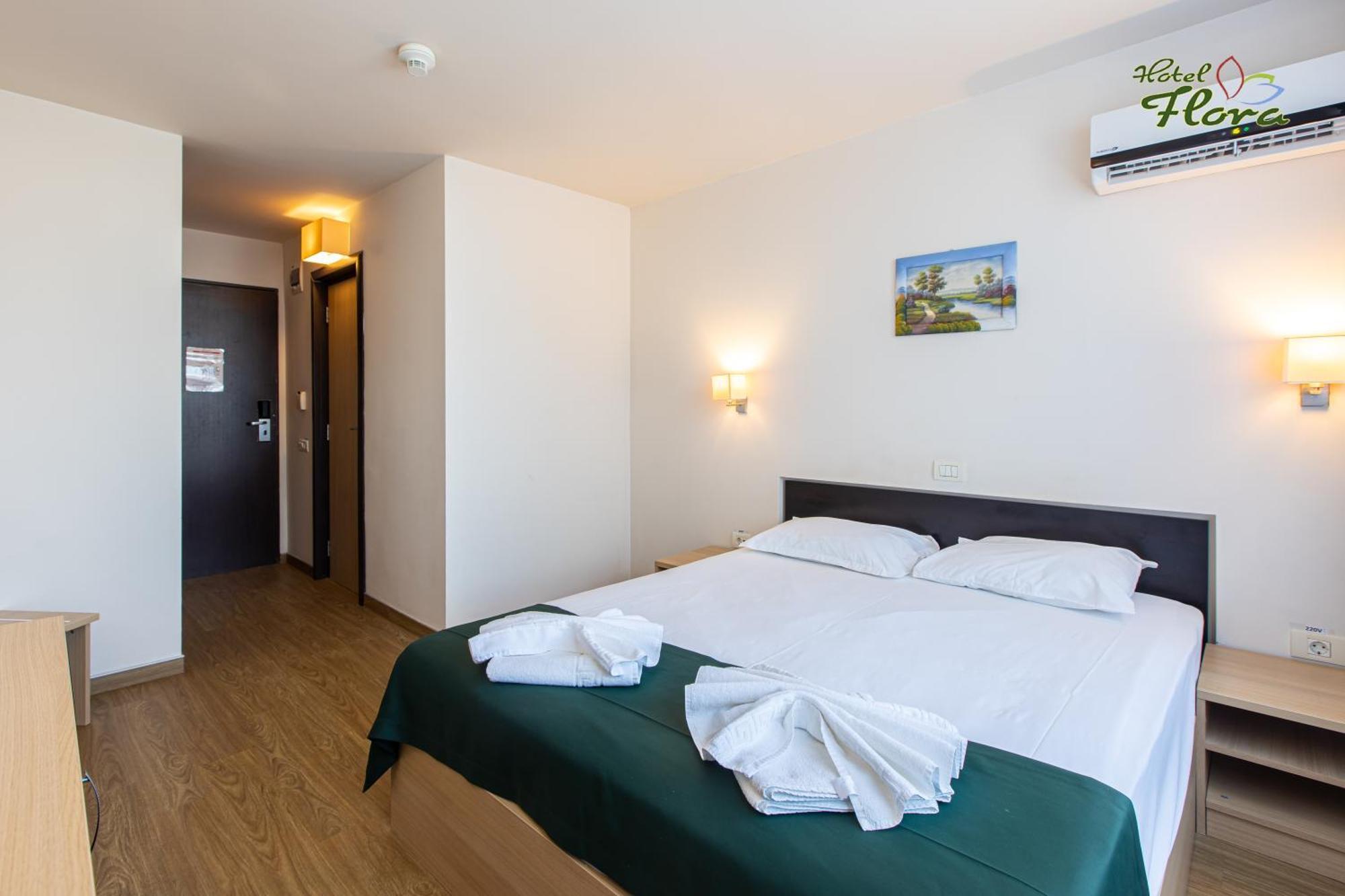 Hotel Flora Mamaia Εξωτερικό φωτογραφία